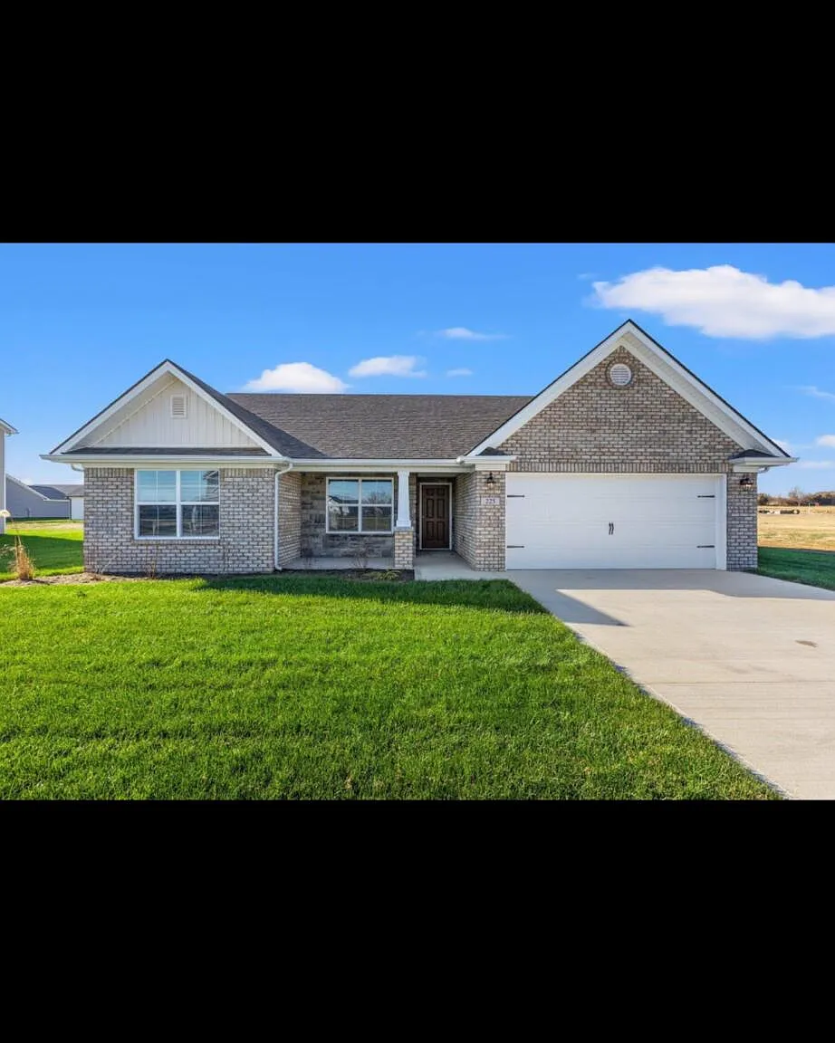 3 bed, 2.0 bath, 1625 sqft, $1,895 — Photo 1