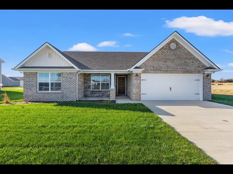 340 Pageant Dr — Photo 1