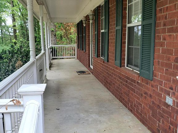 3rd image of 10253 Nebo Acres