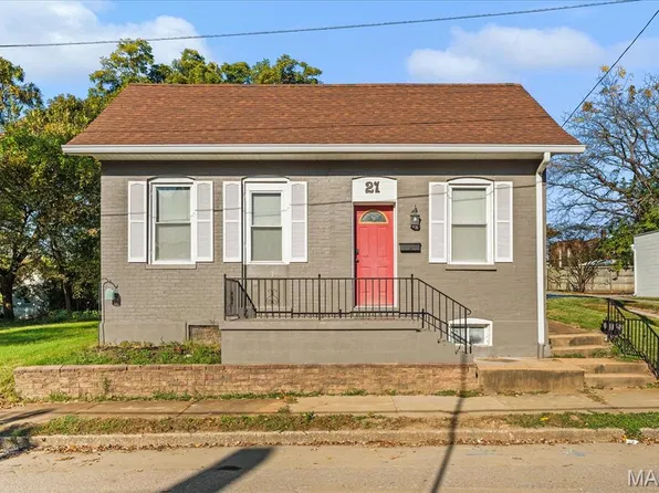 21 S 13th St, Belleville, IL 62220