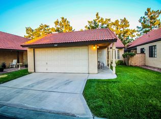 19287 Cottonwood Dr, Apple Valley, CA 92308