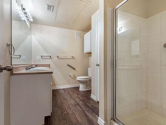 4th image of 4307 Old Decatur Rd #324