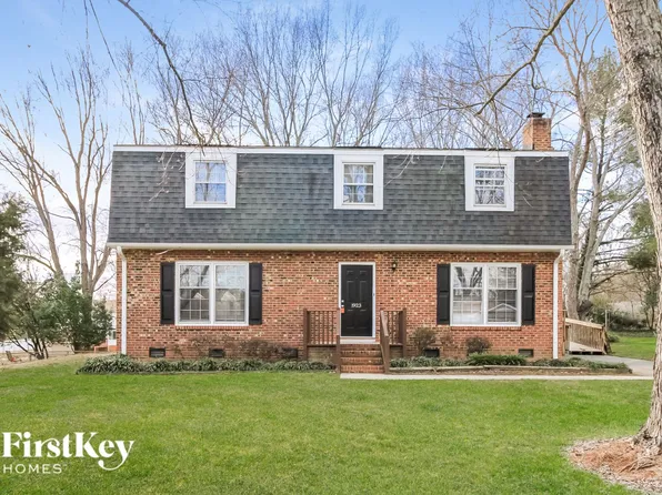 1923 Greenstone Pl, High Point, NC 27265