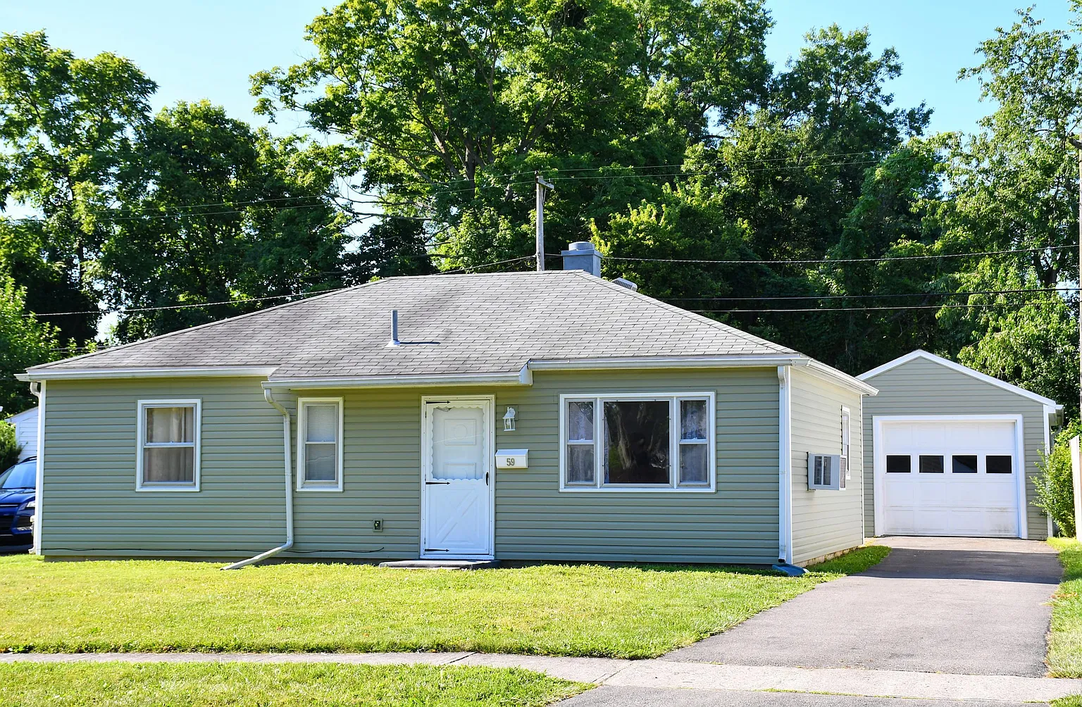 59 Orchard Heights St photo 1
