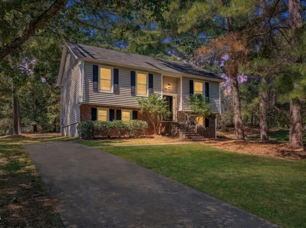 4916 Wineberry Dr, Durham, NC 27713
