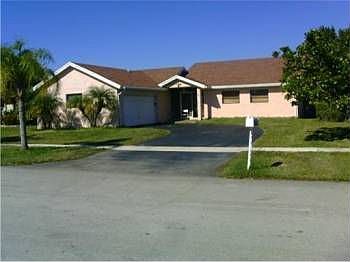 1st image of 16917 Royal Poinciana Dr