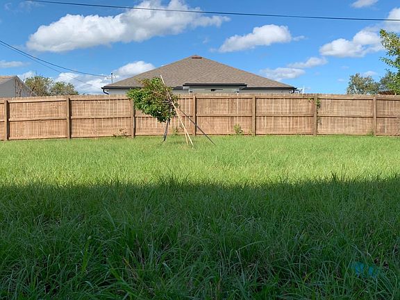 3rd image of 2227 SW Savage Blvd