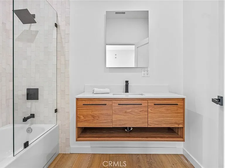 512 W Washington Blvd — Photo 12