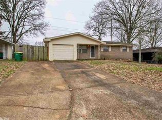 2112 Seminole Trl, N Little Rock, AR 72116