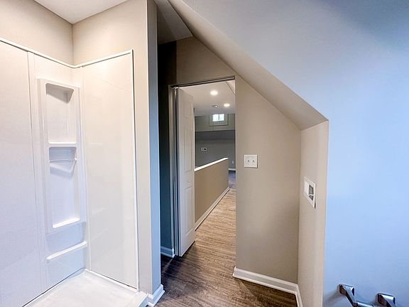 2nd image of 2345 N Kenwood Ave #C