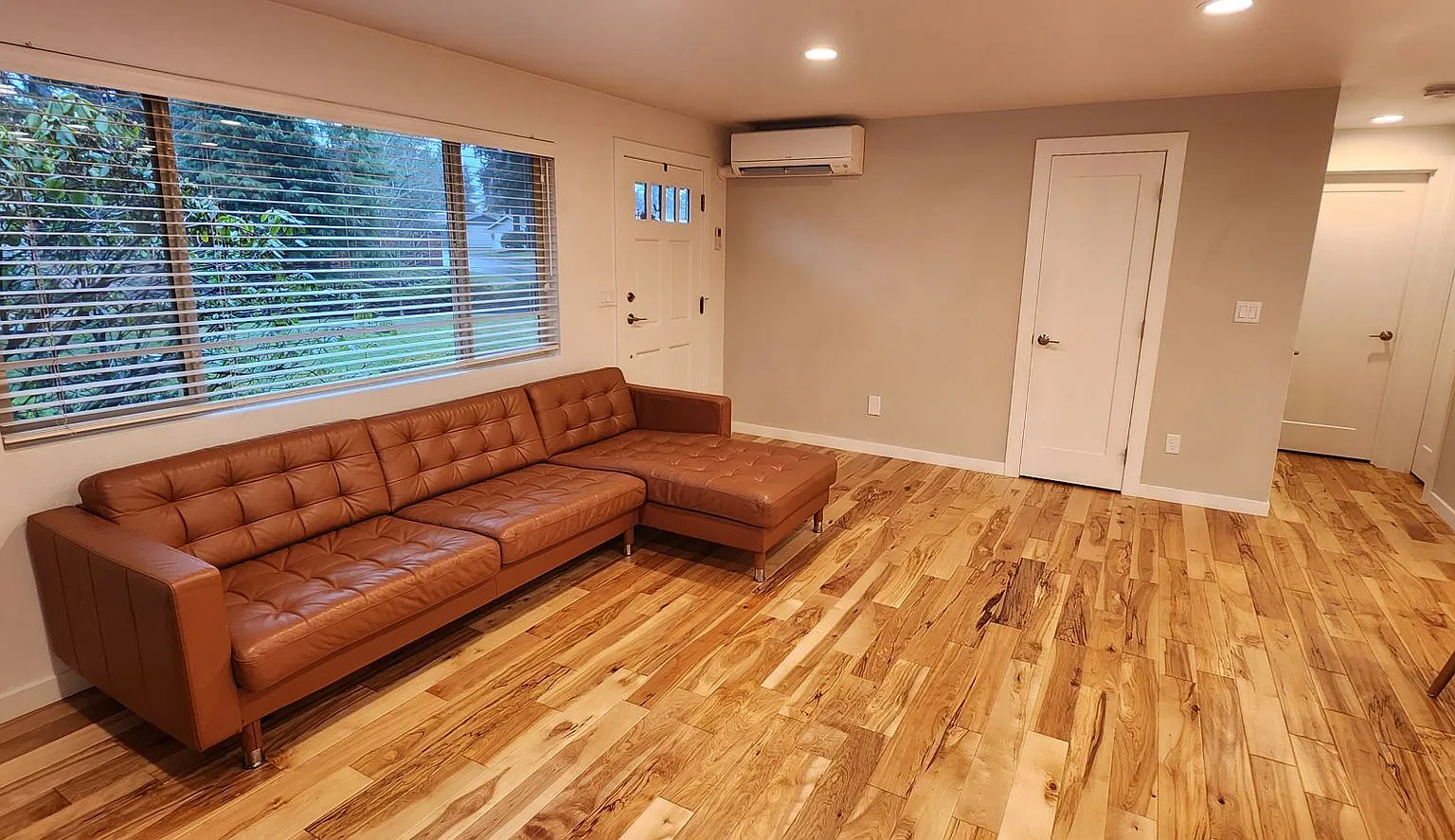 Spacious Mill Creek Rambler w/Fenced yard & Huge Shed — Photo 4