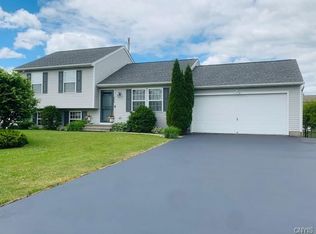 9422 Jacob Ln, Brewerton, NY 13029