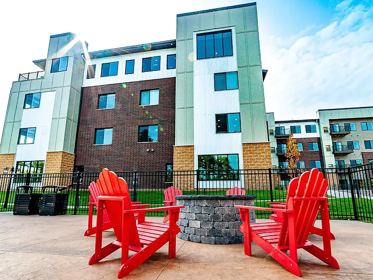 Encore Apartments — Photo 13