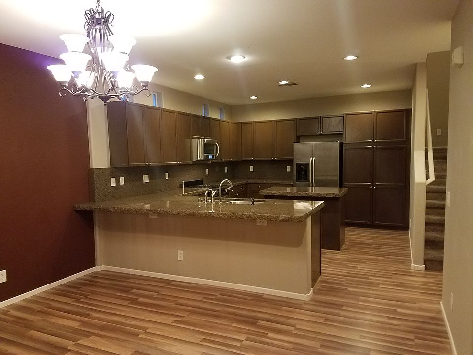 Spacious kitchen