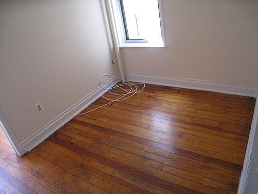 2nd image of 40-14 Astoria Blvd S #C2