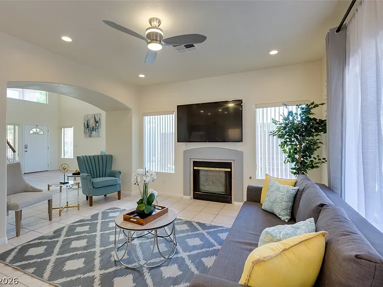 7886 Blue Brook Dr — Photo 28