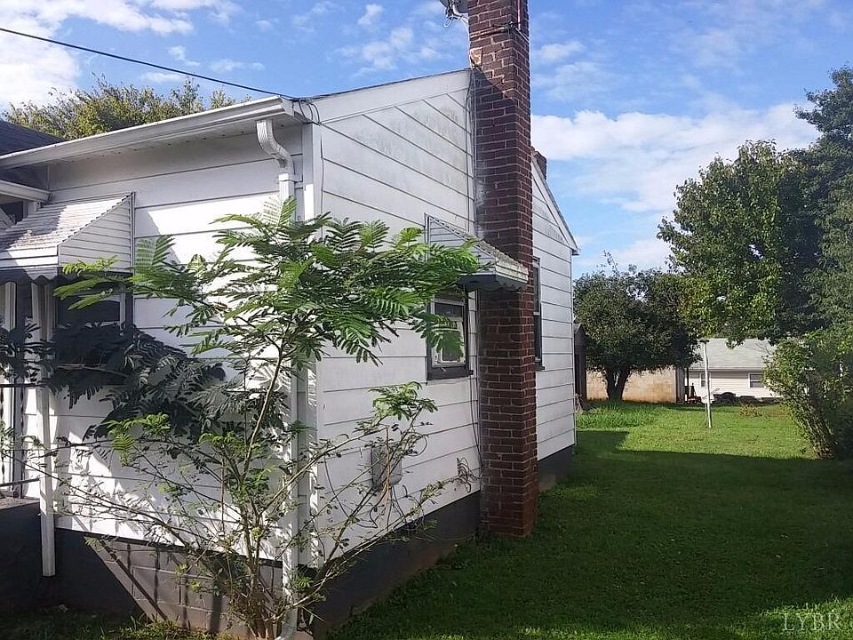 2nd image of 303 Smyth St