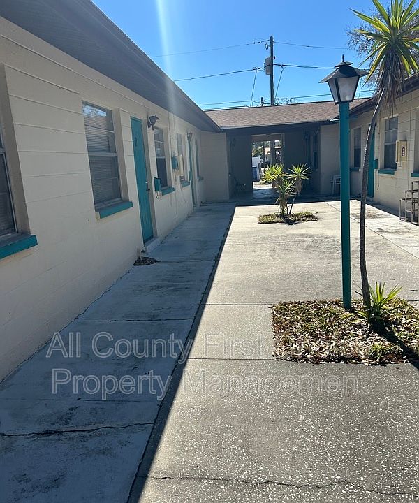 1st image of 460 93rd Ave N #3