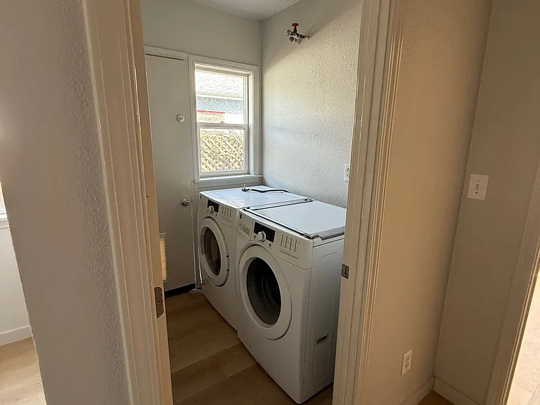 2635 Alhambra Ave — Photo 9