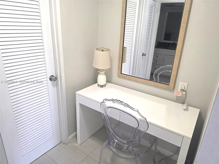 5161 Collins Ave #502 — Photo 16