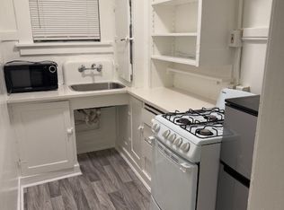 Maxmillian, Seattle, WA 98101