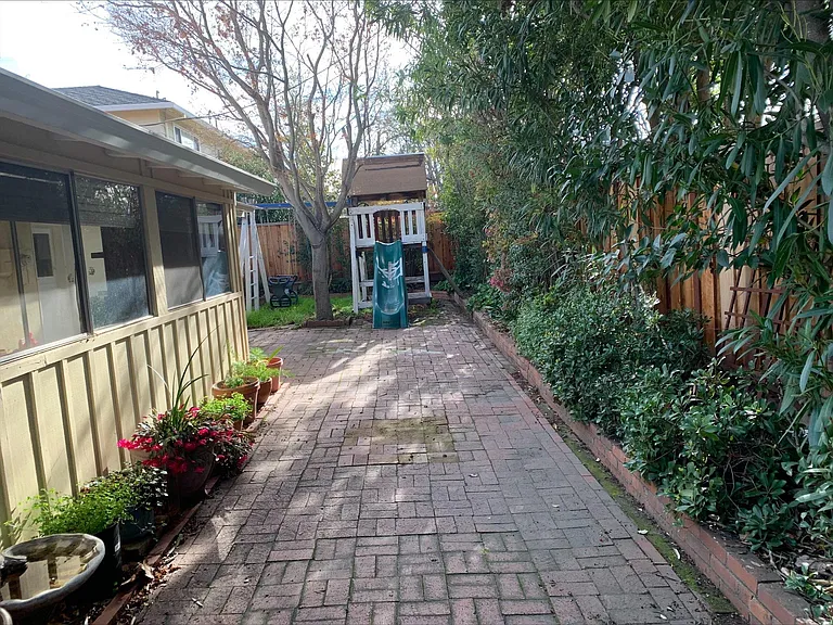 1059 S Bernardo Ave — Photo 13