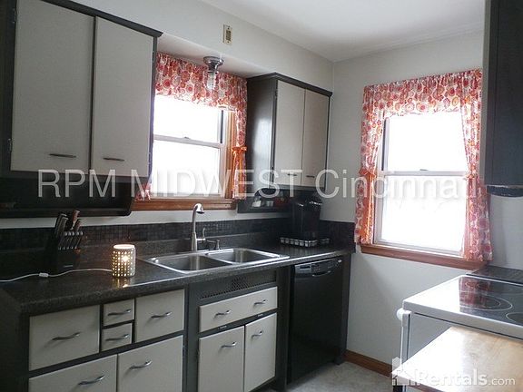 4th image of 6931 Dianna Dr