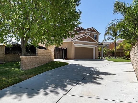 4th image of 28206 Somerset Ct