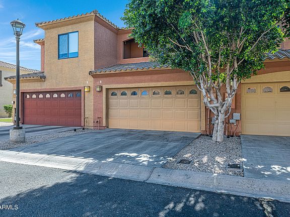 4th image of 16232 N 30TH Place #4