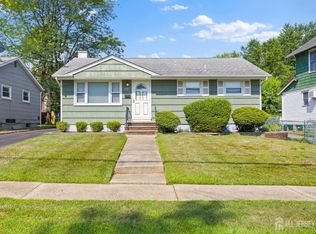 637 Harrell Ave, Woodbridge, NJ 07095