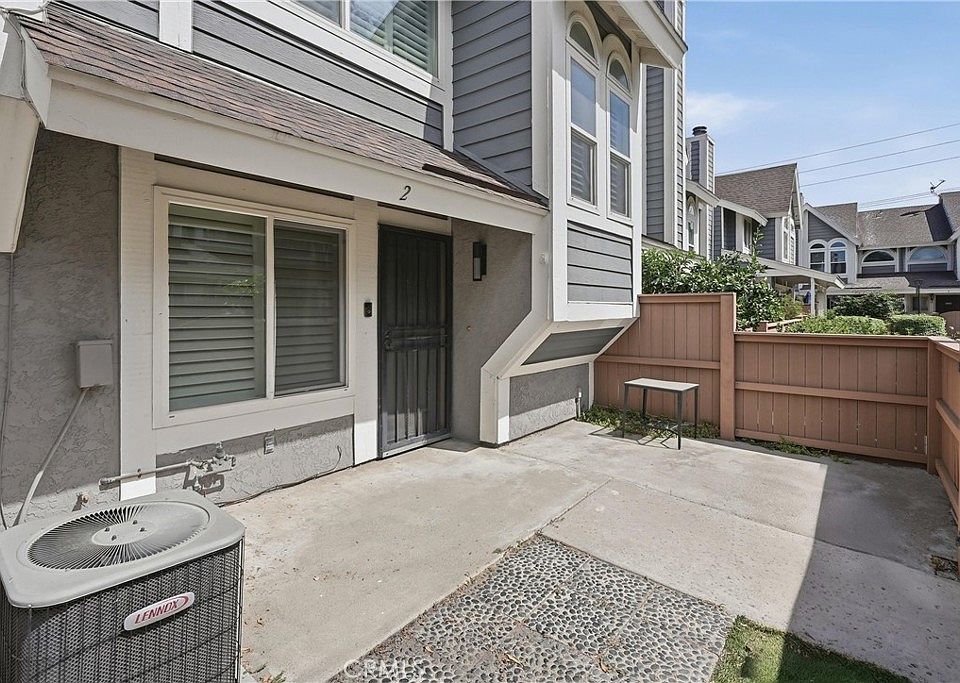 1st image of 12105 Foster Rd Unit 2
