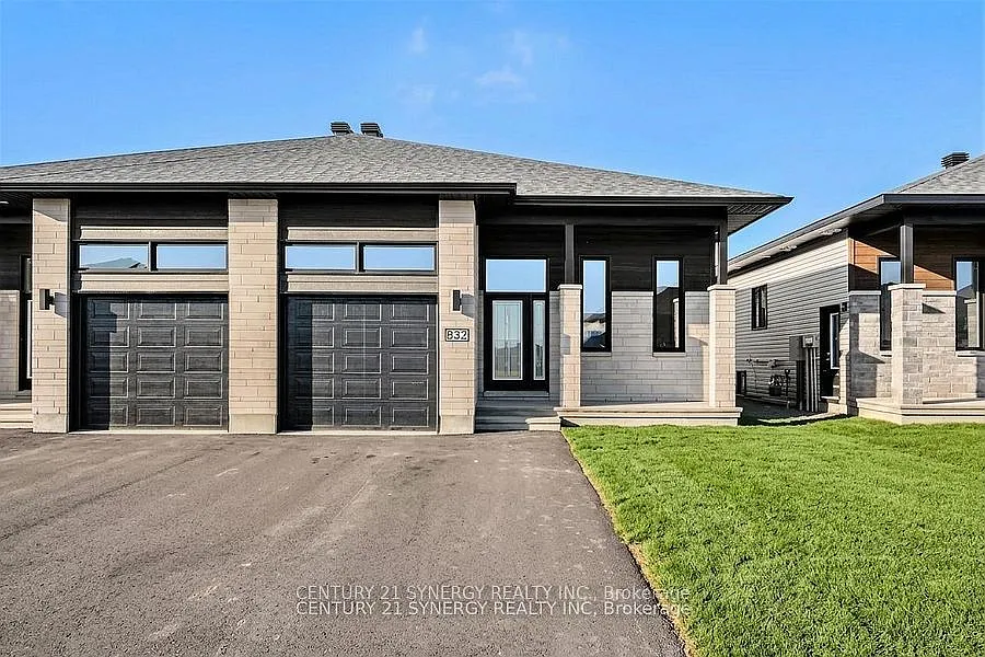 3 bed, $2,300 — Photo 1