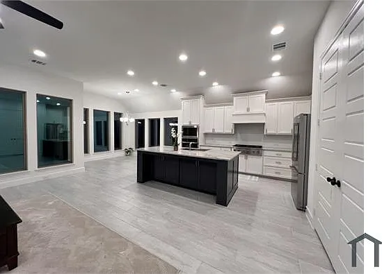 2524 Lafayette Dr — Photo 14