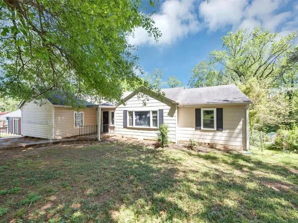 2194 Ivydale St, East Pt, GA 30344