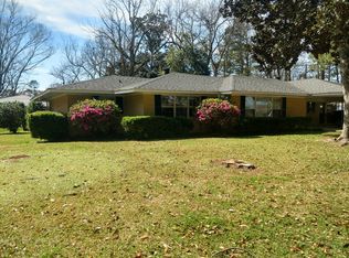 1320 McNutt Dr, Alexandria, LA 71301