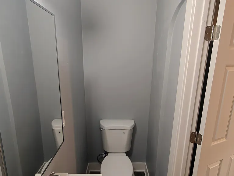 556 Chittenden St — Photo 12