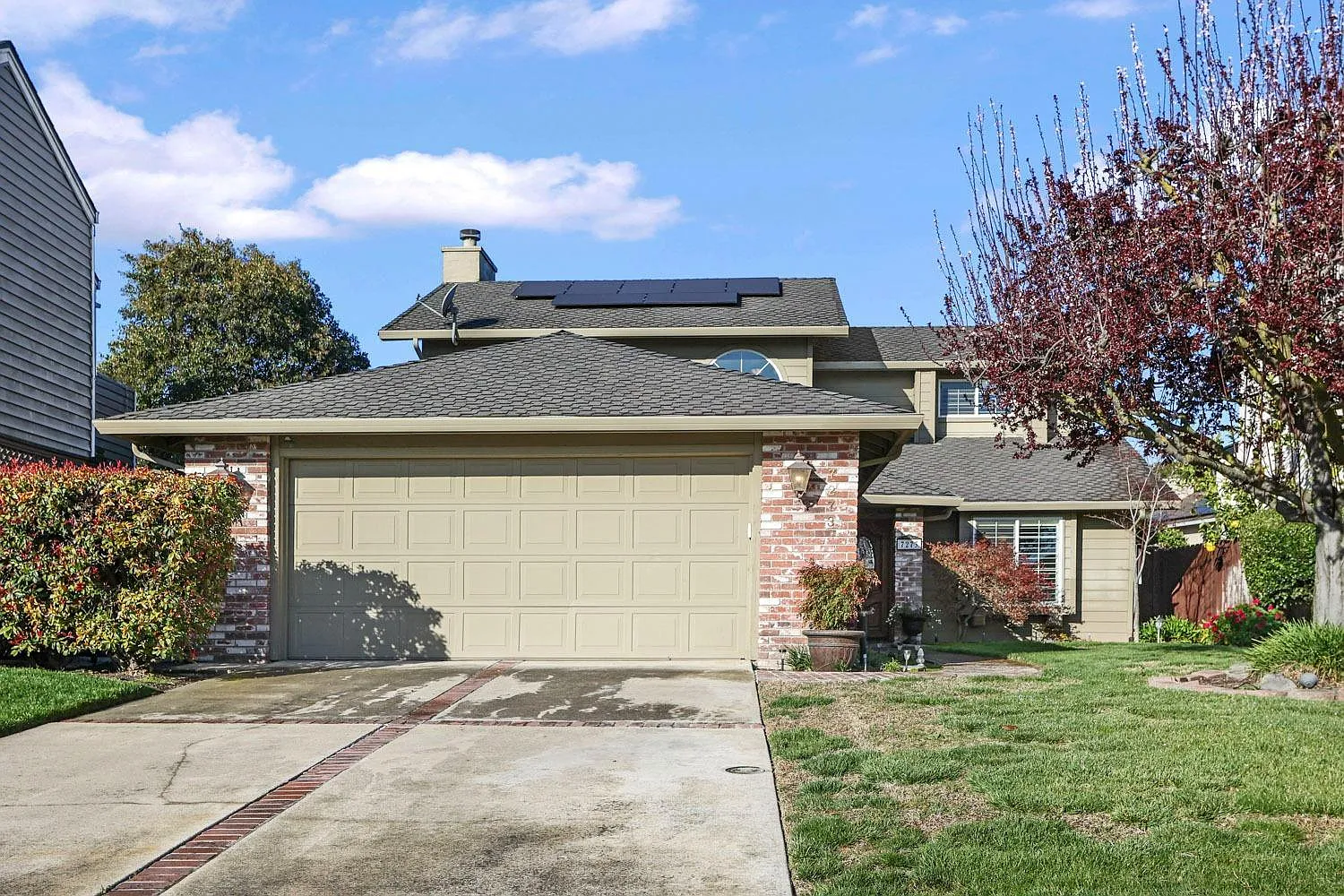 7273 Shoreline Dr — Photo 1