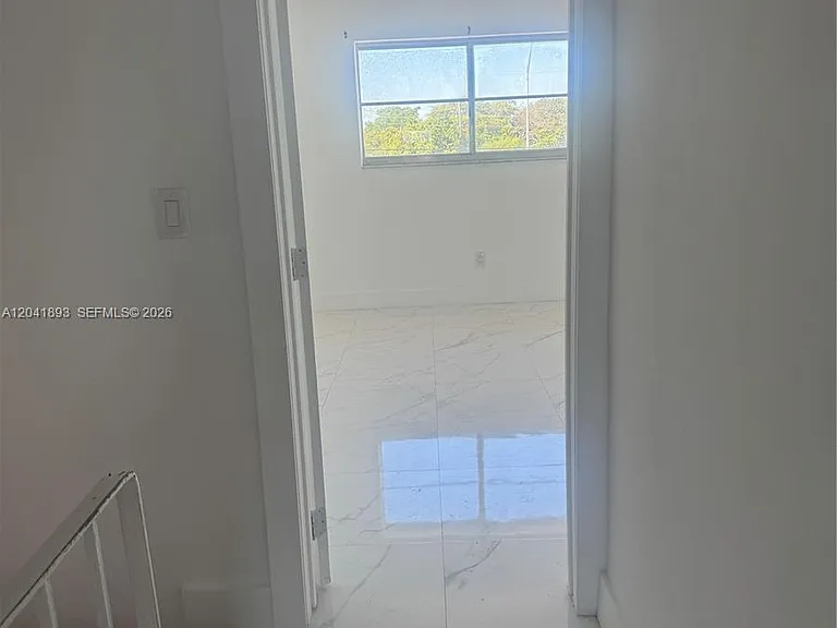 1551 W Okeechobee Rd #19 — Photo 4