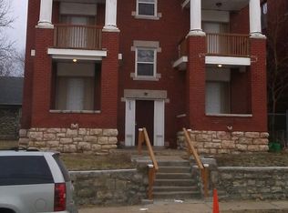 2404 E 29th St #1E, Kansas City, MO 64109