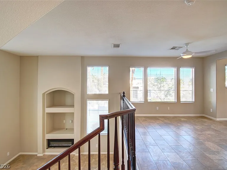 8400 Tiger Woods Ave — Photo 5