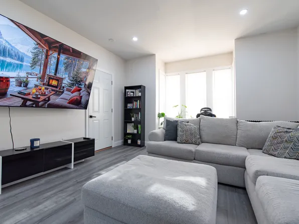 49 Hollis St Floor 2, Providence, RI 02907