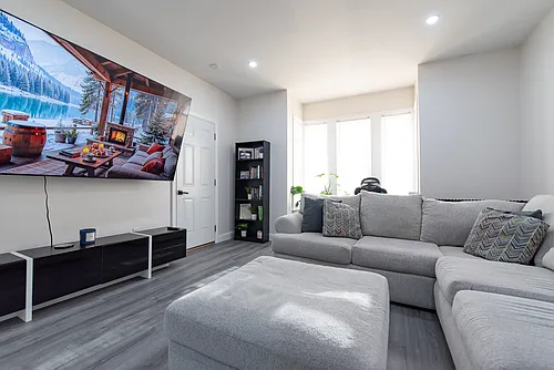 49 Hollis St #2 Photo 1