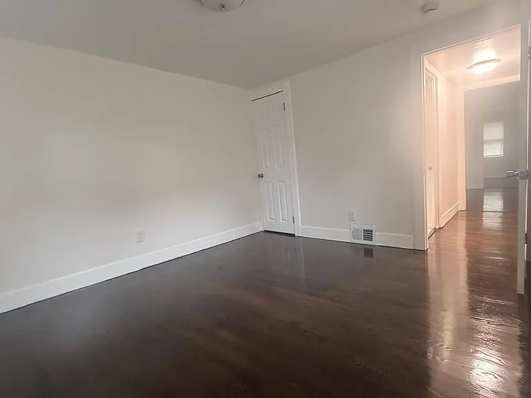 160 Ivy St — Photo 7