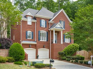 3316 Windsor Lake Dr, Atlanta, GA 30319