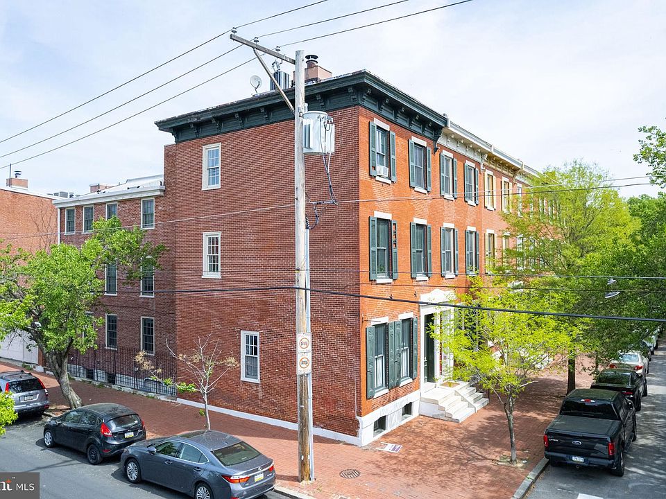 1st image of 1739 Wallace St APT 102