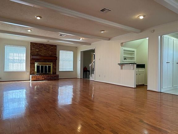 3rd image of 11411 Briar Forest Dr