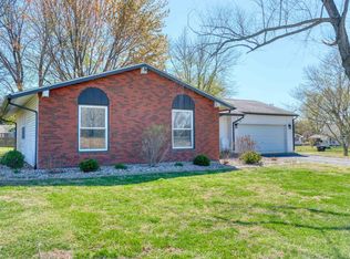 610 W Ford St, Energy, IL 62933