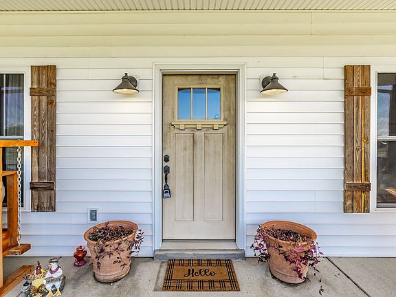 27th image of 237 Lear Rd