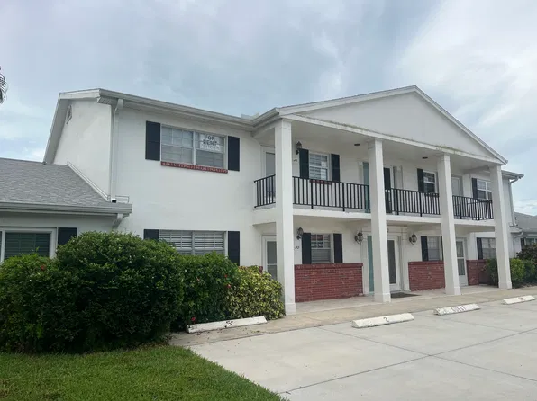 1490 Memoli Ln APT A5, Fort Myers, FL 33919