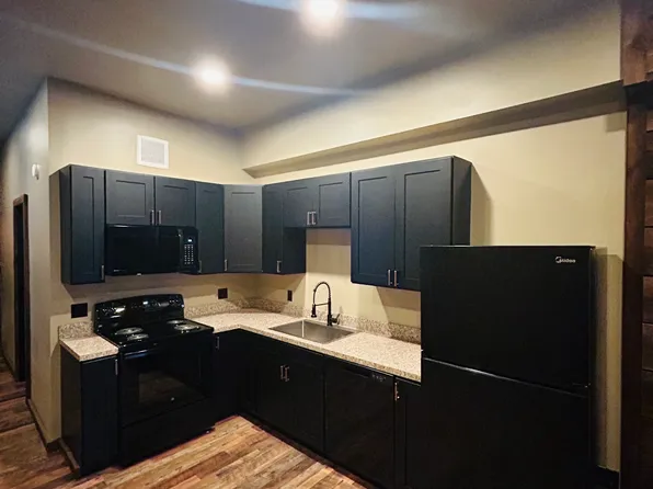 404 Thwing St #1, Saint Clair, PA 17970